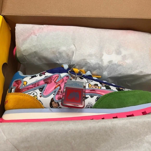 Marc Jacobs Peanuts Jogger Box in Black and Yellow - Picture 2 of 11